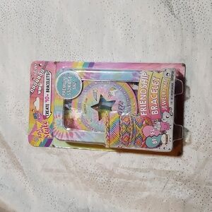 Friendship bracelet jewelry kit for girls